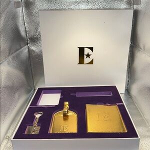ELTON JOHN VIP FAREWELL TOUR GIFT SET (AS IS)